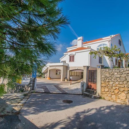 Apartments Grand & Plav In Krk Krk Town Dış mekan fotoğraf