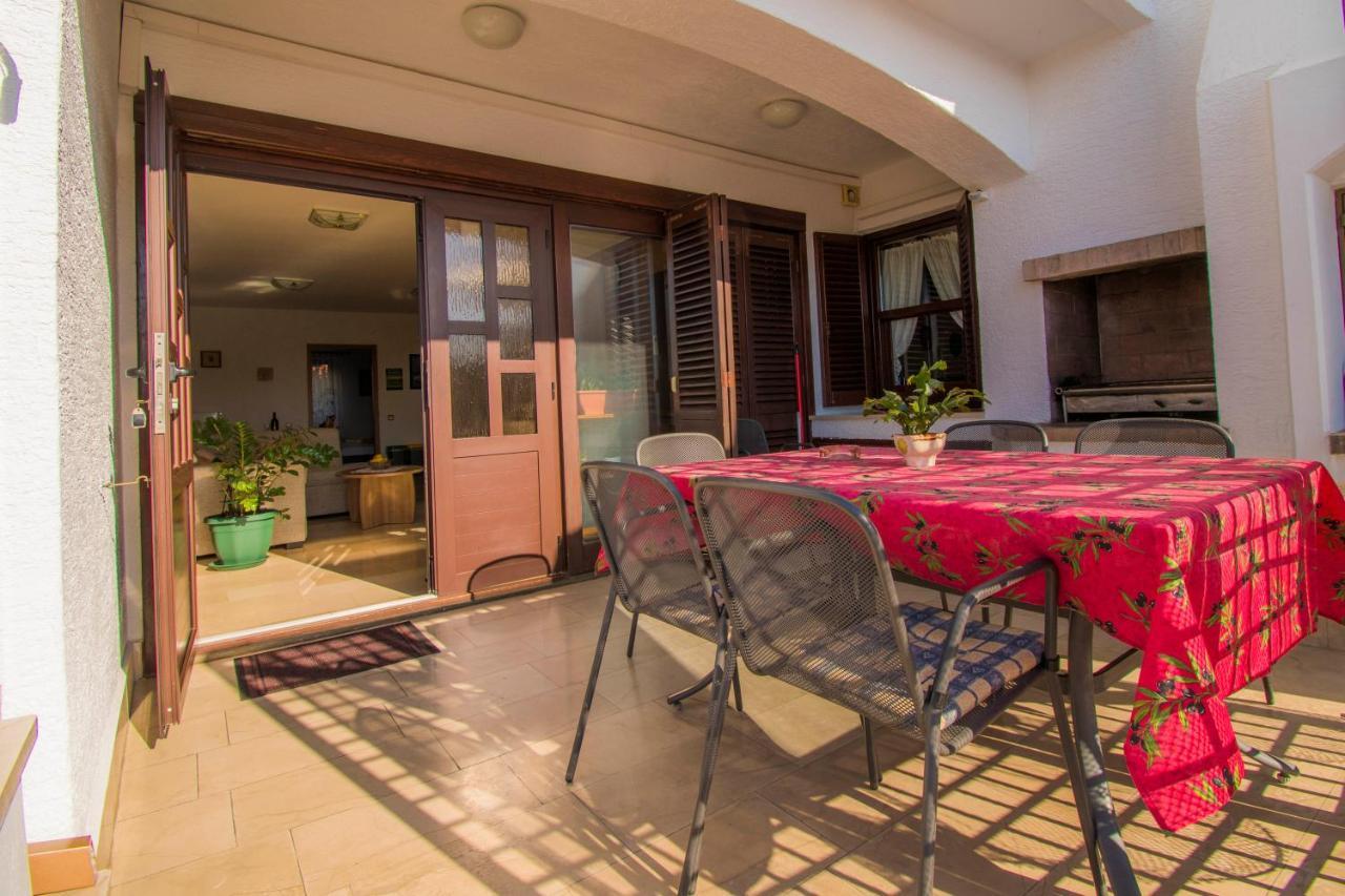 Apartments Grand & Plav In Krk Krk Town Dış mekan fotoğraf