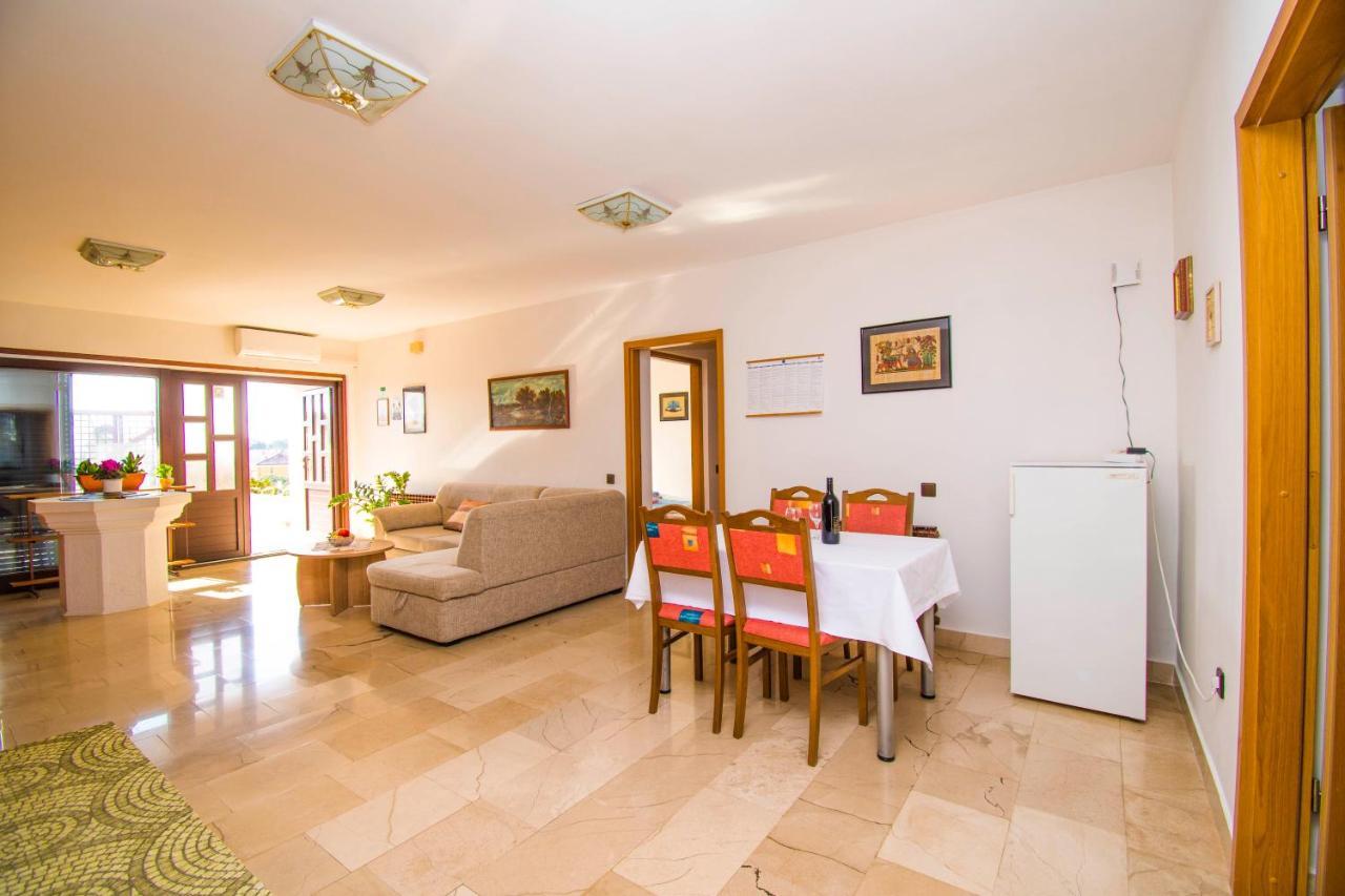 Apartments Grand & Plav In Krk Krk Town Dış mekan fotoğraf