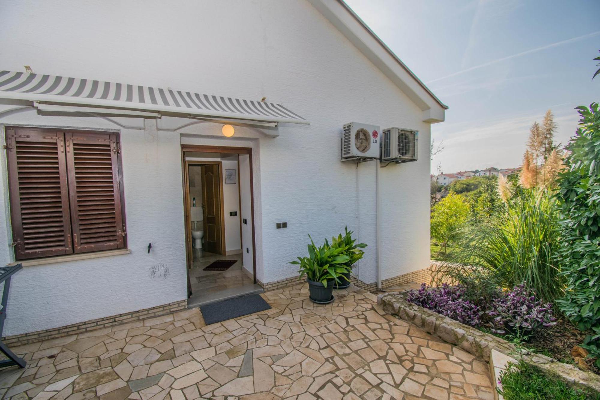 Apartments Grand & Plav In Krk Krk Town Dış mekan fotoğraf